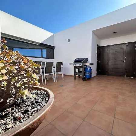 With Views And Villaverde