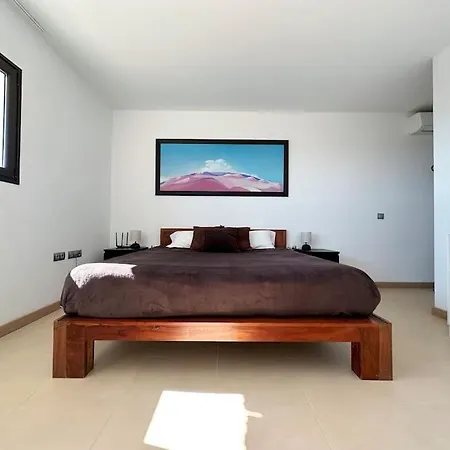 With Views And Villaverde *