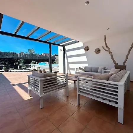 With Views And Villaverde *