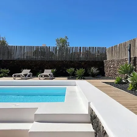 With Views And Villaverde
